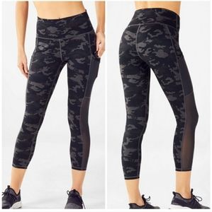 Fabletics Mila Pocket Camo Legging XL